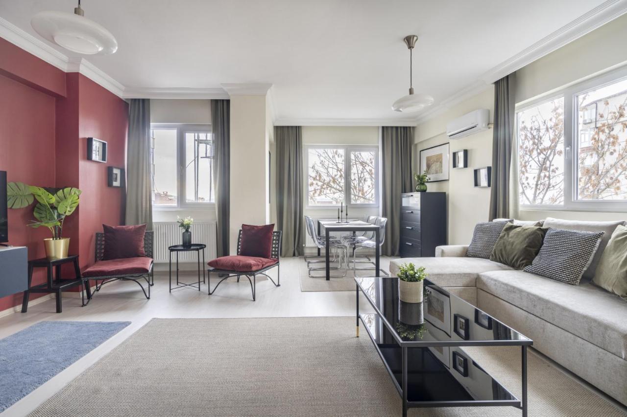 شقة Modern Flat With Balcony On Bagdat Street اسطنبول المظهر الخارجي الصورة